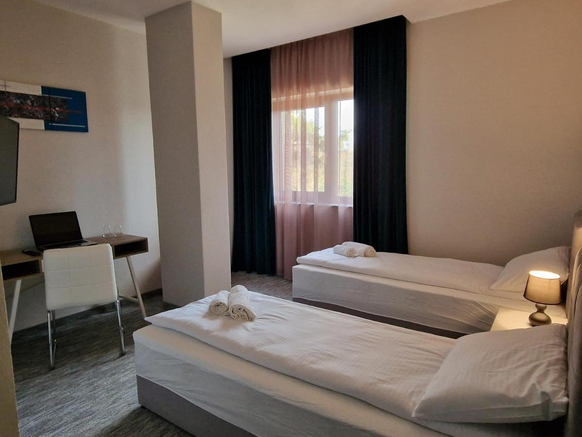 Art'S Luxury Boutique Hotel Oradea Exterior photo