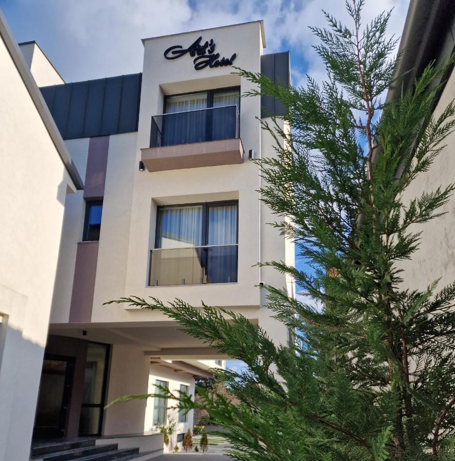 Art'S Luxury Boutique Hotel Oradea Exterior photo